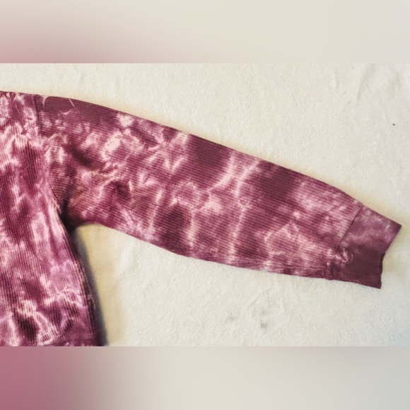 Royce Women's Pink Tie-Dye Long Sleeve Sweatshirts Crop Top Size Medium EUC - Picture 3 of 8
